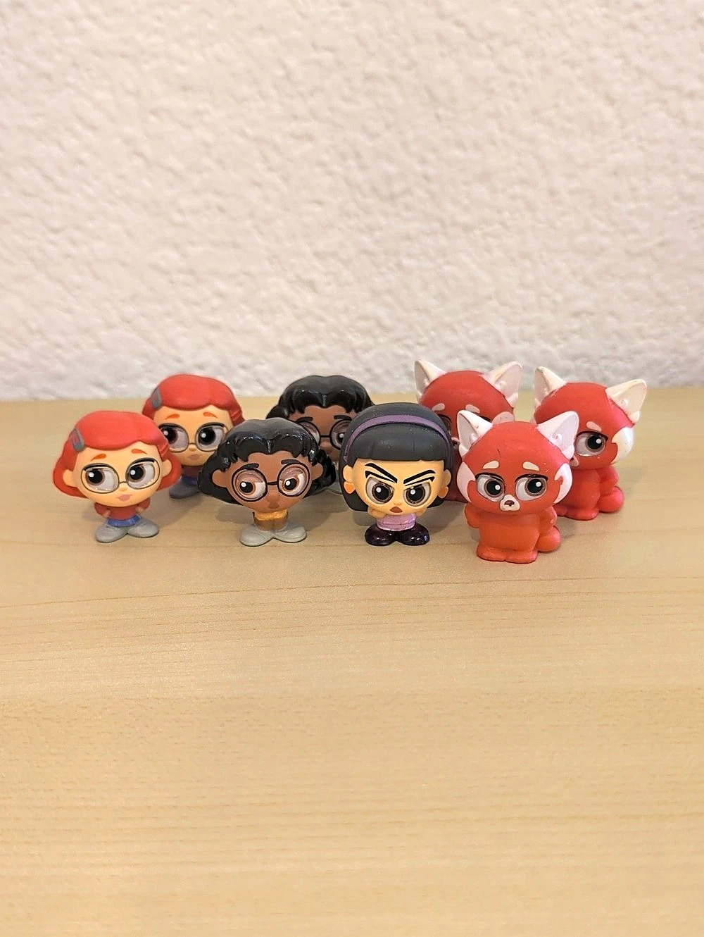 Disney Doorable Pixar Turning Red Collectible Set